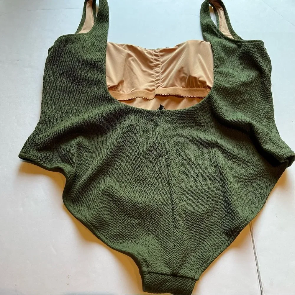 Re-imagined by J. Crew Women's One Piece Swim Suit Green Size 24